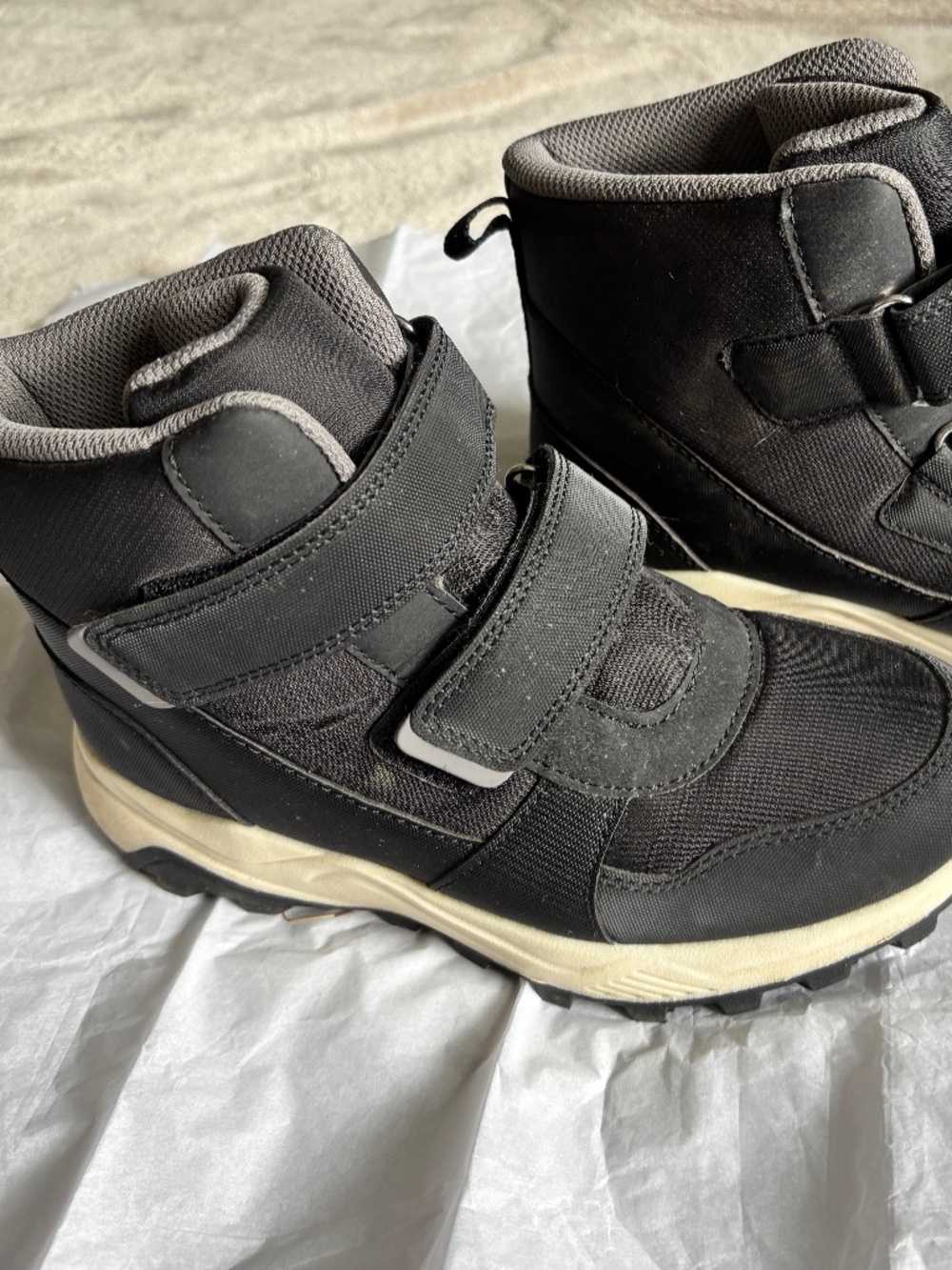 Thermolite kid snow boots Size 3